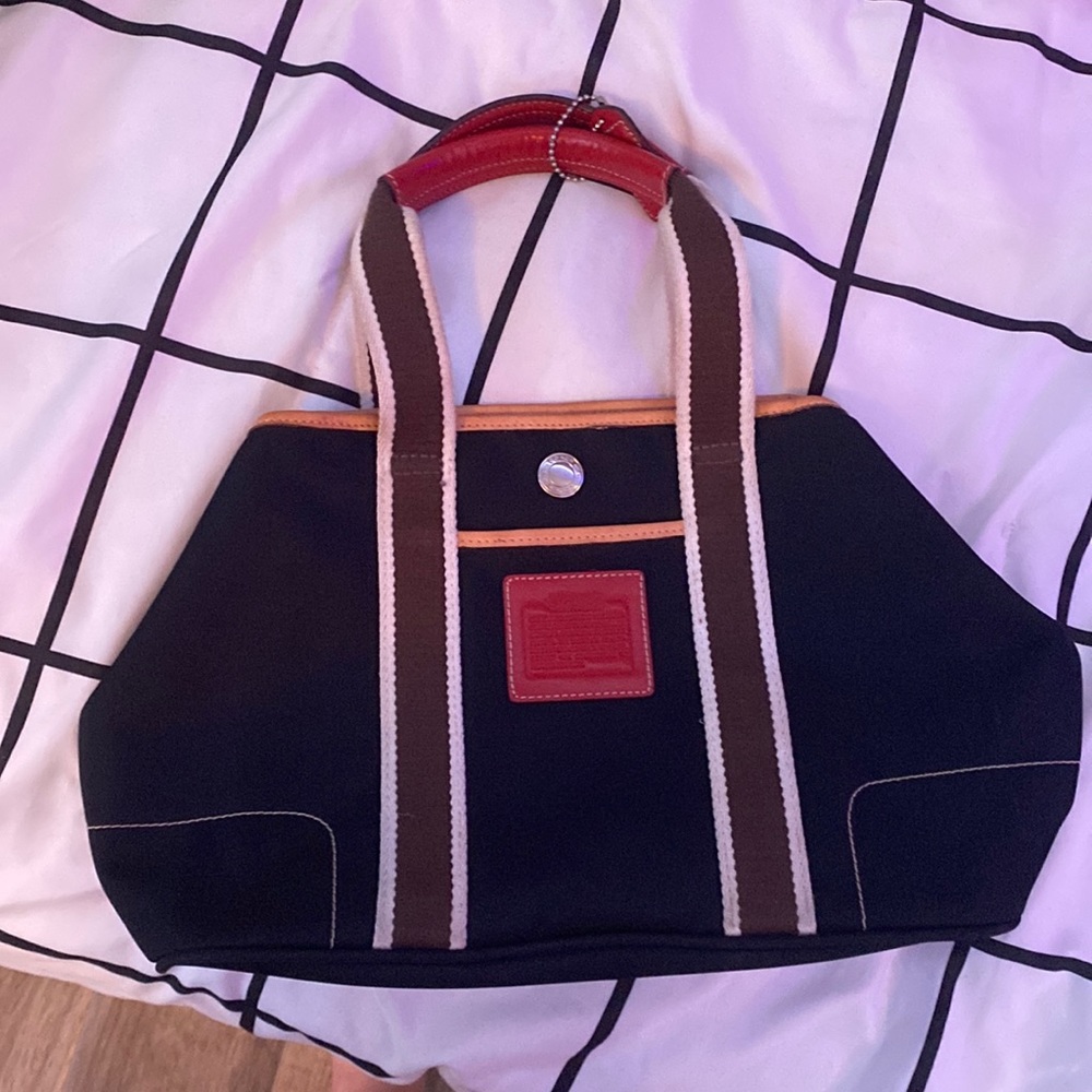 Cute coach handbag/purse